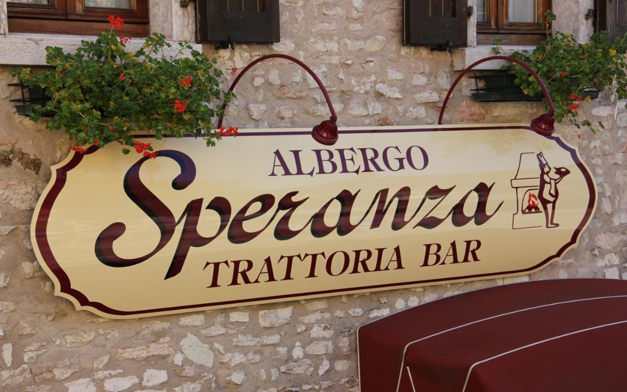 Albergo Speranza Spiazzi Di Monte Baldo Spiazzi Di Caprino ภายนอก รูปภาพ